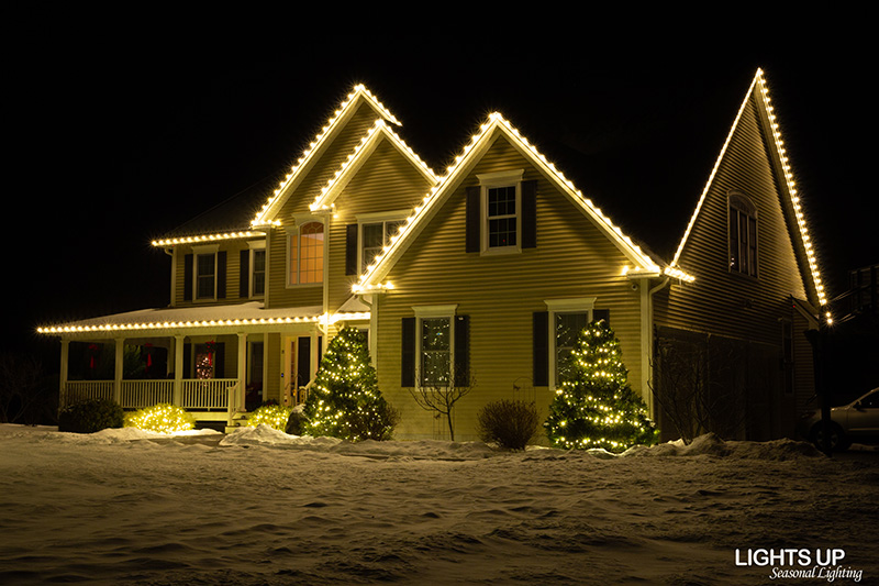 Residential Christmas lighting installation