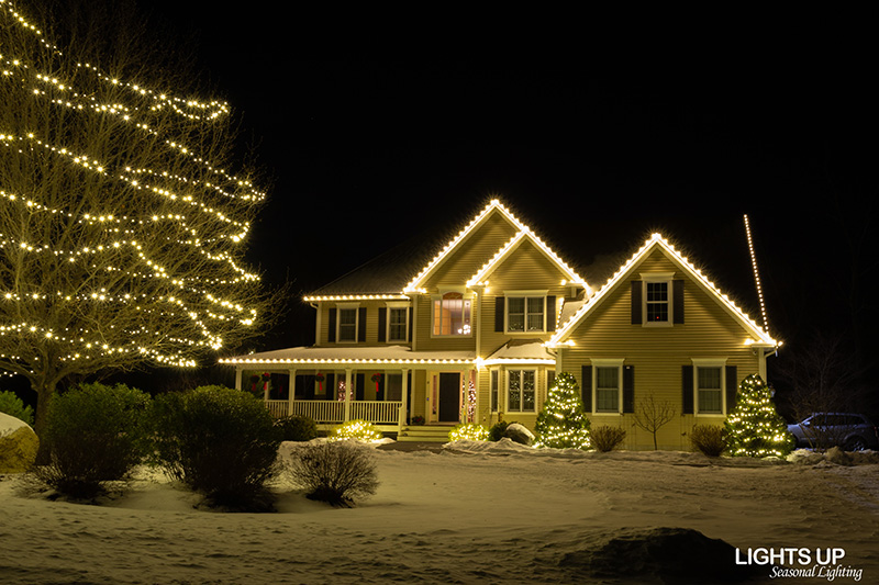 Residential Christmas lighting installation