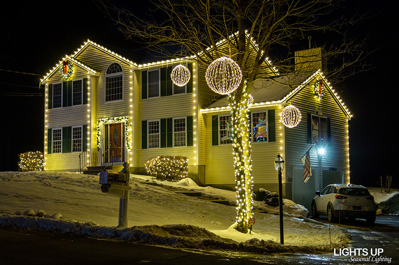 Residential Christmas lighting installation