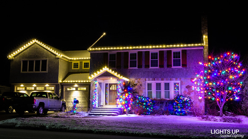 Residential Christmas lighting installation