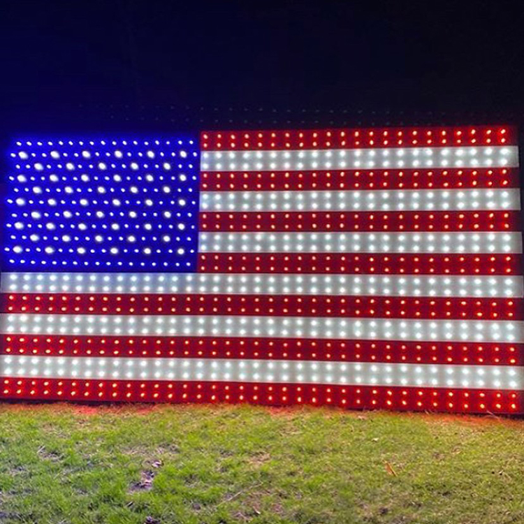 Fourth of July patriotic outdoor lighting