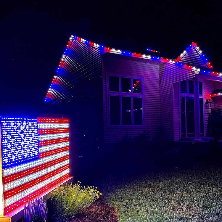 Fourth of July patriotic outdoor lighting