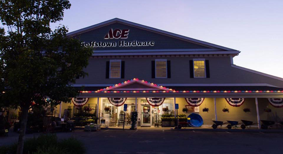 Fourth of July commercial lighting display