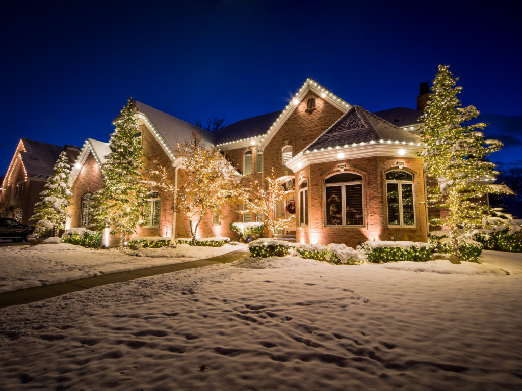 Residential Lighting Display - Lights Up Seasonal Lighting