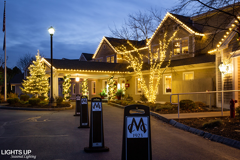 Commercial Christmas Lighting Display - Manchester Country Club